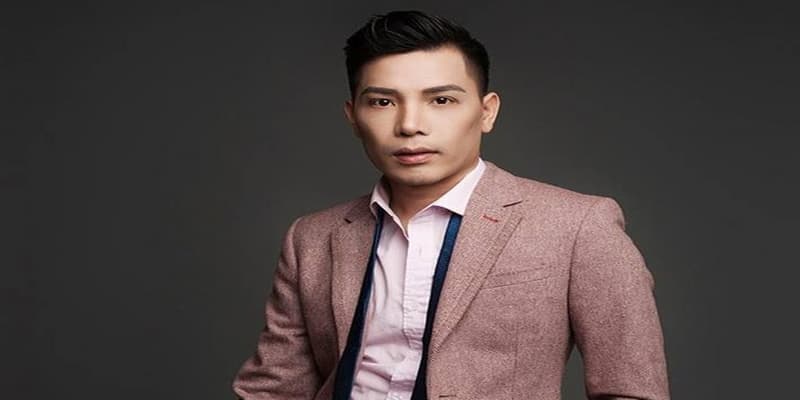 Tác giả về cột mốc thành tựu nổi bật